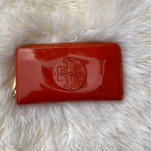 Orange Tory Burch wallet